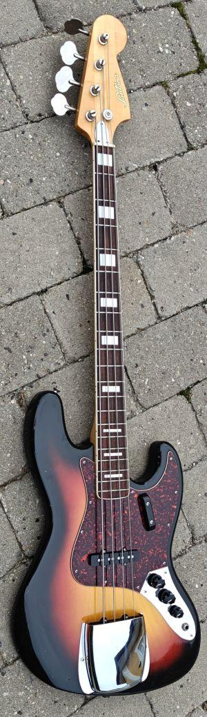 Santana Jazz Bass